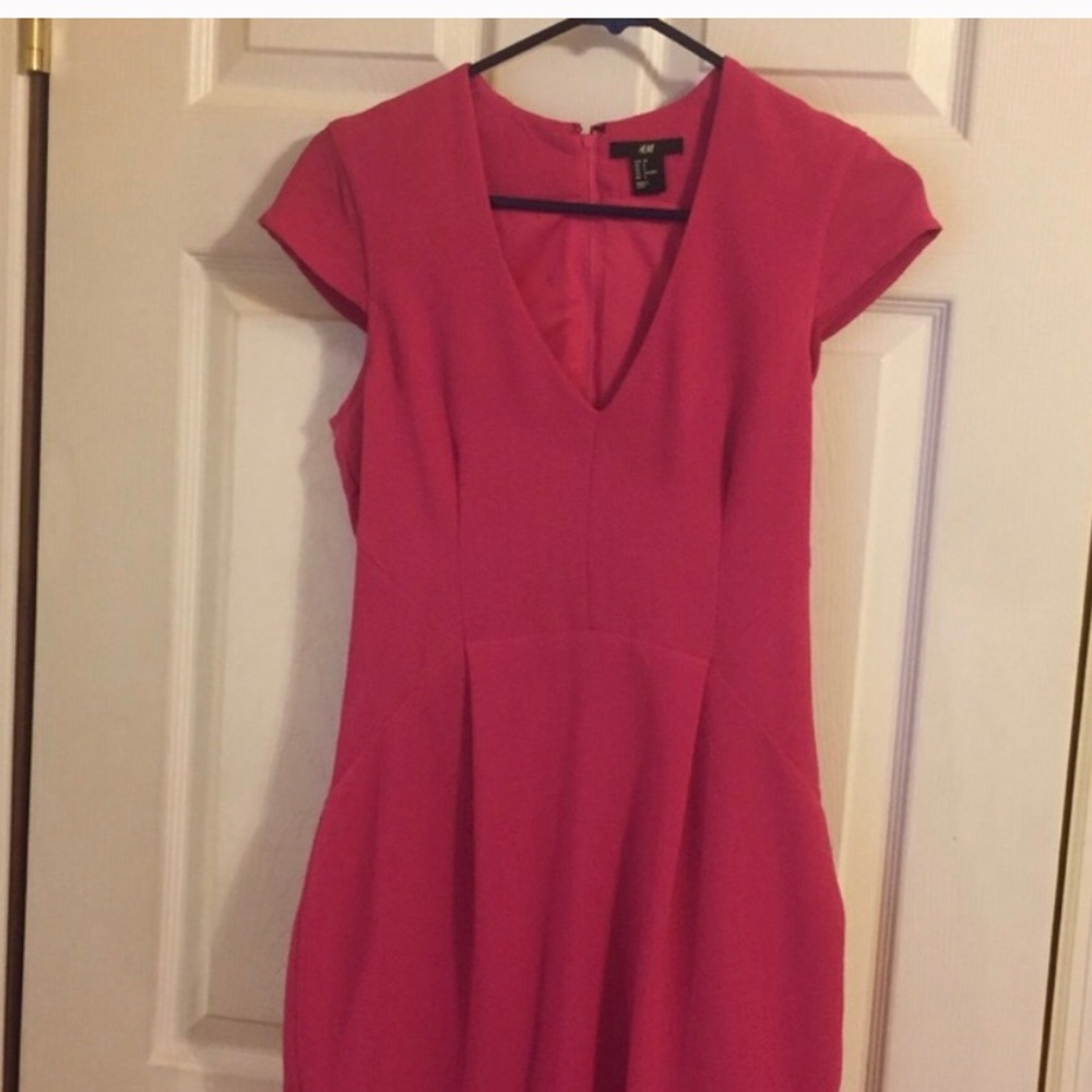 ⭕️ H & M Hot Pink Dress